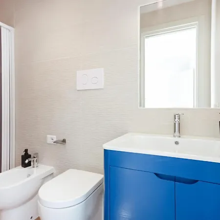 Amazing In With Kitchen 아파트 *